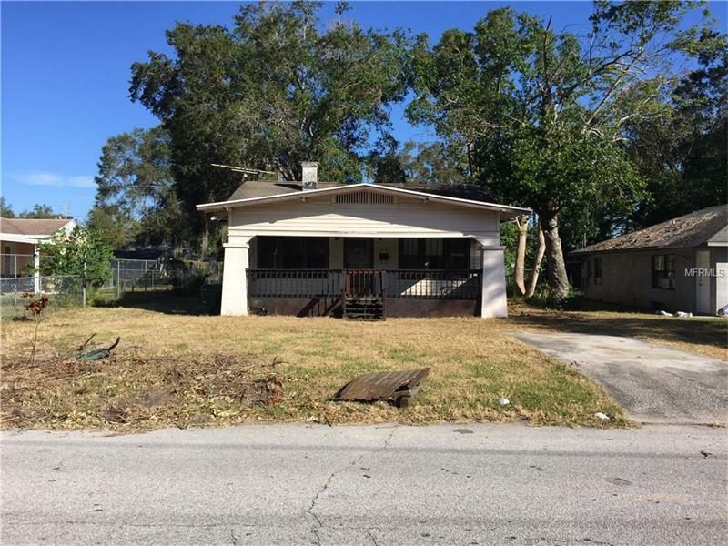 Property Photo:  215 Avenue H  FL 33880 