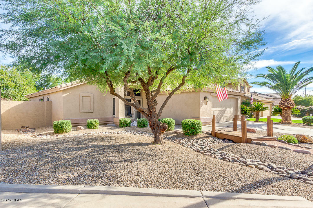 Property Photo:  2929 S Esmeralda --  AZ 85212 