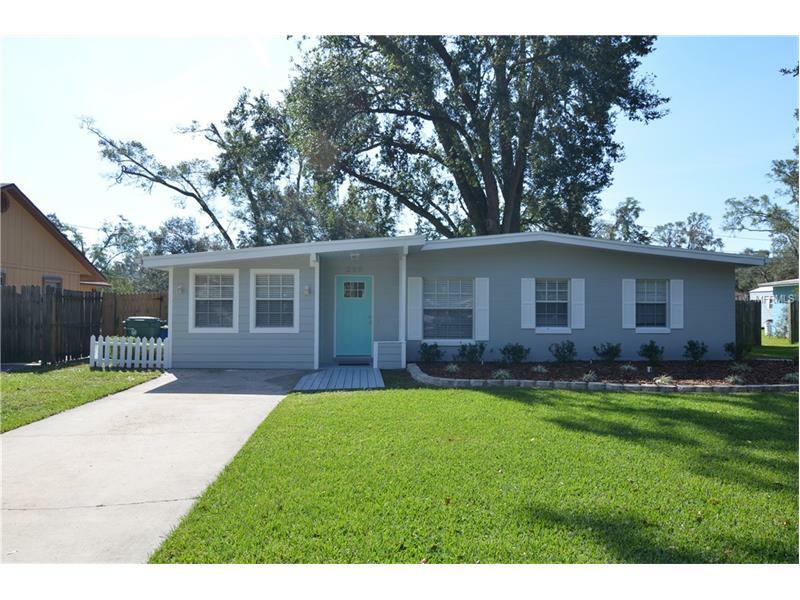 Property Photo:  250 E Newell Street  FL 34787 