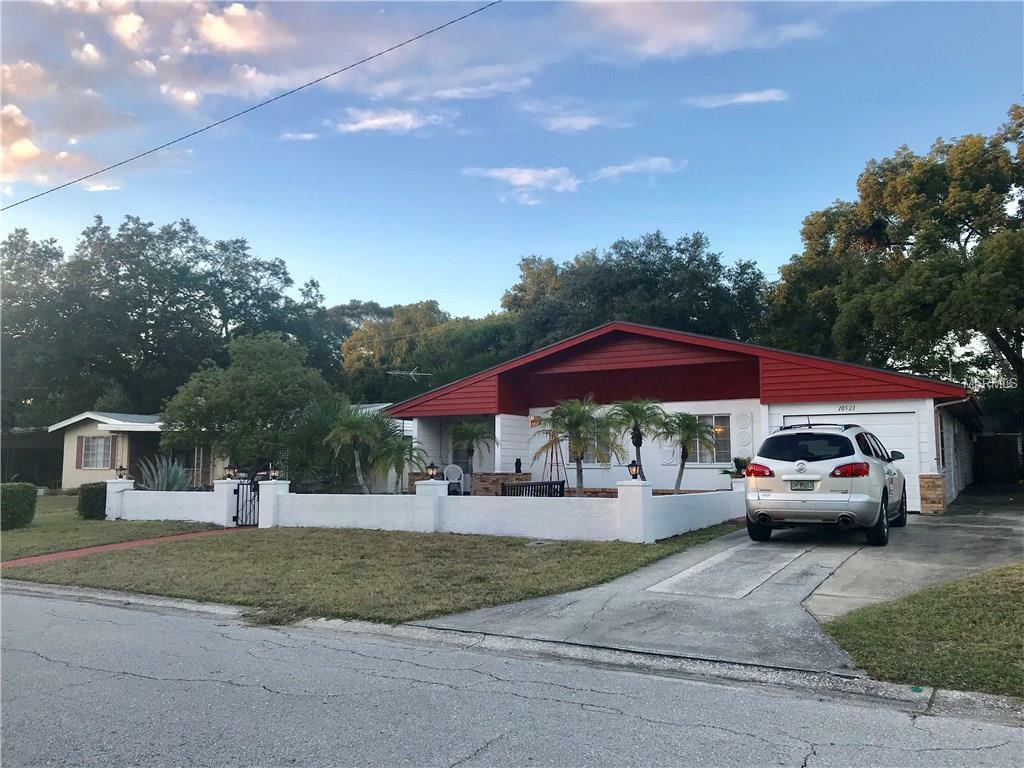 Property Photo: 10521 53rd Avenue N FL 33708