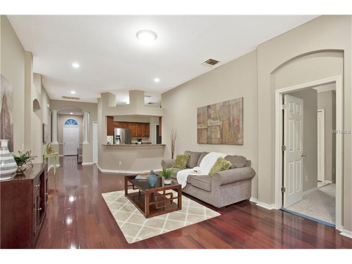 Property Photo: 811 Lesa Glen Place FL 33510