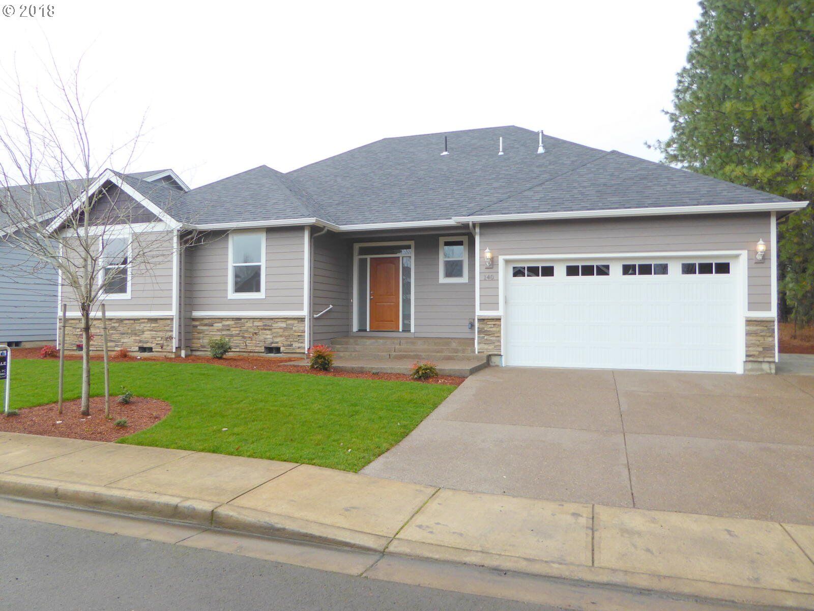 Property Photo: 140 SW Collins Dr OR 97338