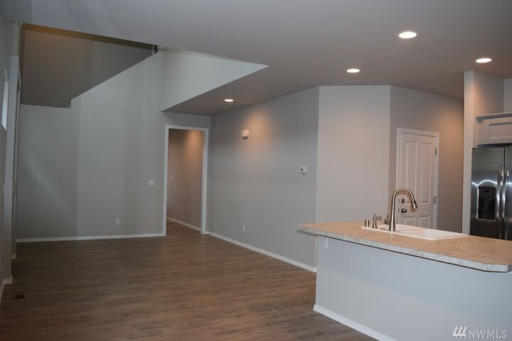 Property Photo:  5405 Boardwalk St SE  WA 98503 