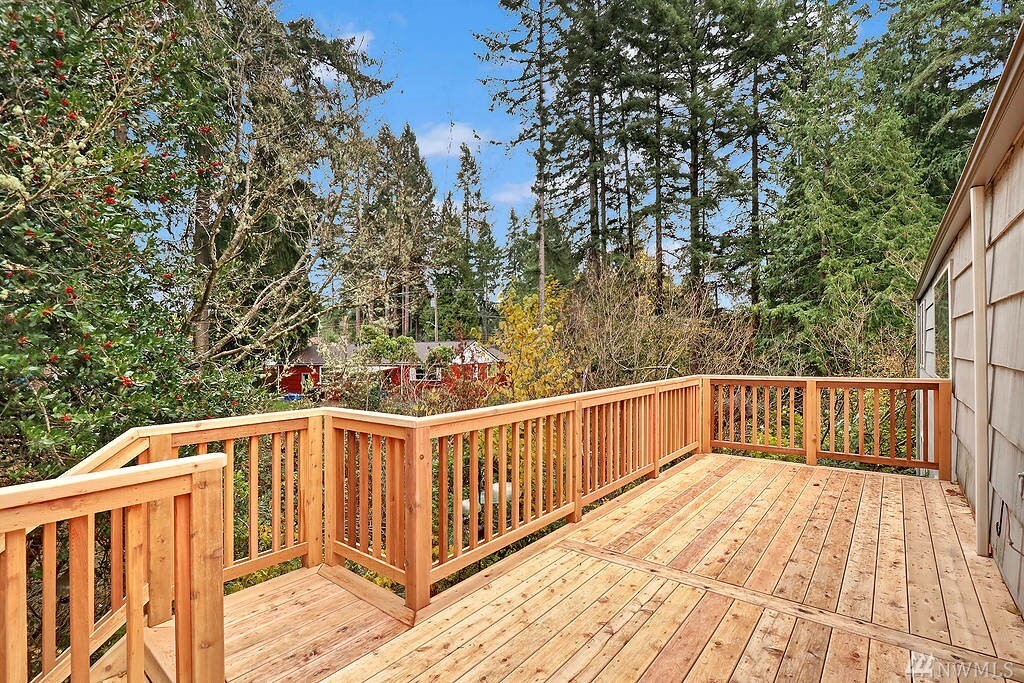 Property Photo:  2830 NE 187th St  WA 98155 