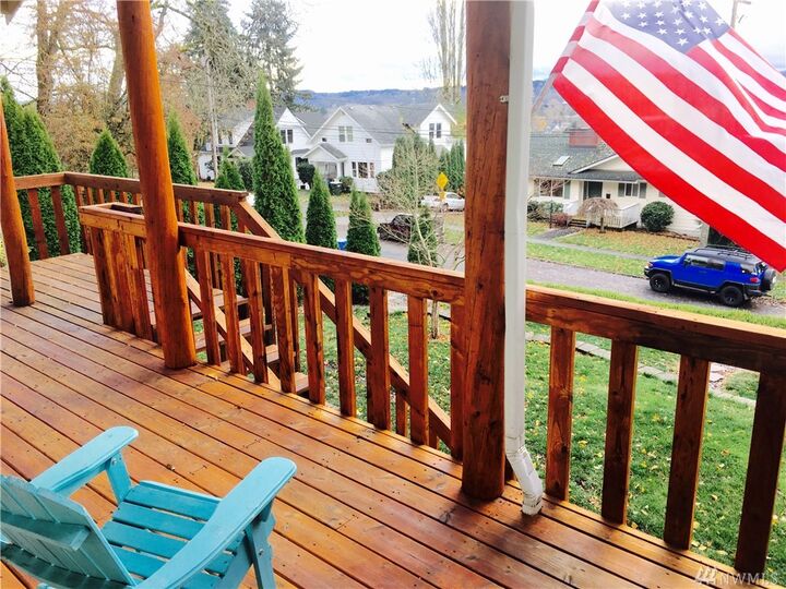 Property Photo: 292 NE Washington Ave WA 98532