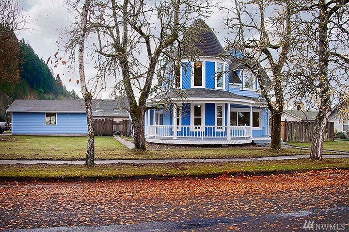 Property Photo: 510 E Locust St WA 98531