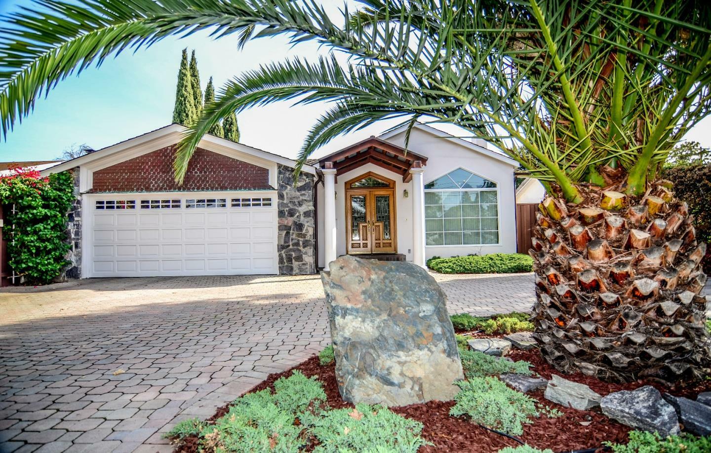 Property Photo:  281 West Meadow Drive  CA 94306 