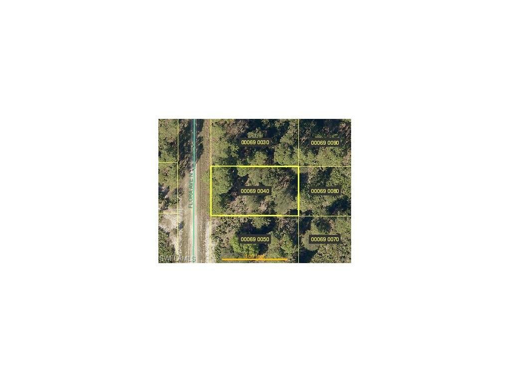 Property Photo: 3700 N Flora Avenue FL 33971