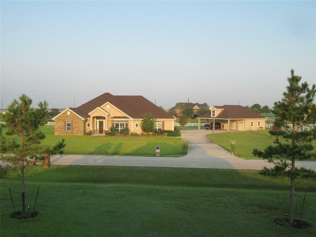 Property Photo: 4627 Silhouette Drive TX 77493