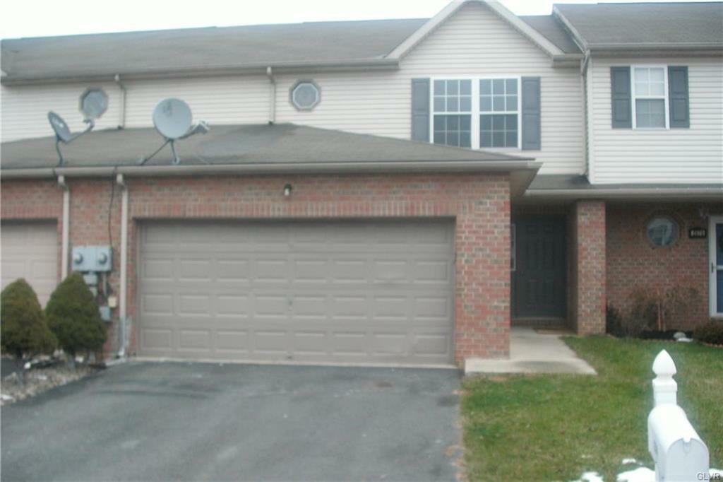 Property Photo:  2580 Gillian Lane  PA 18040 