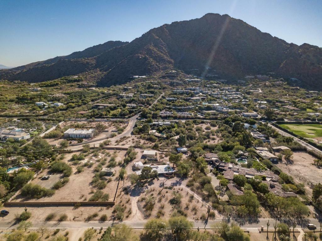 Property Photo:  5637 E Nauni Valley Drive  AZ 85253 