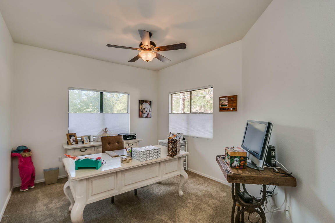 Property Photo: 15050 N Thompson Peak Parkway 2050 AZ 85260