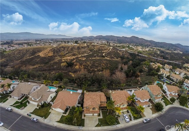 Property Photo:  40157 Patchwork Lane  CA 92562 