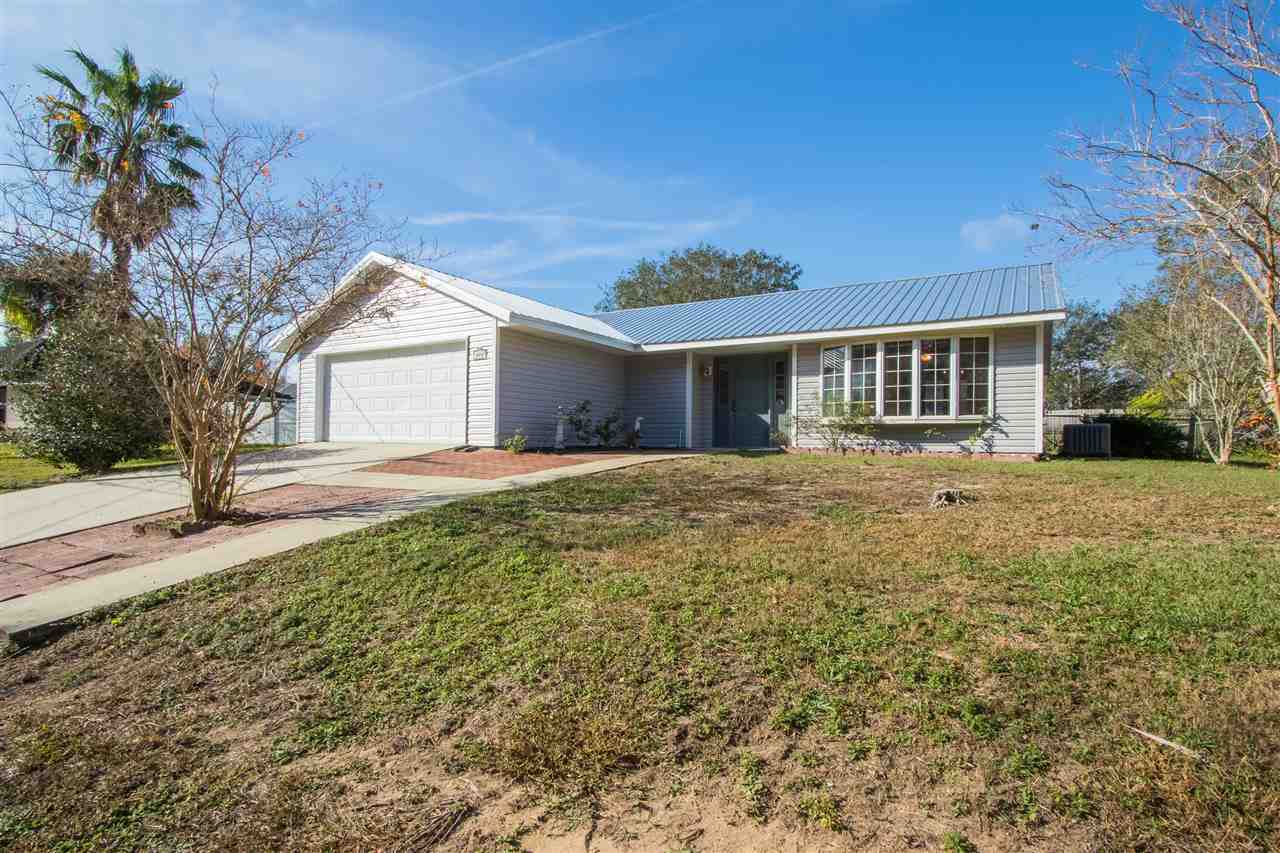 Property Photo:  626 Queen Road  FL 32086 