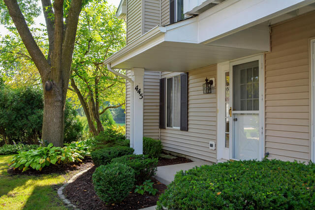 Property Photo:  445 Old Surrey Road 0  IL 60521 