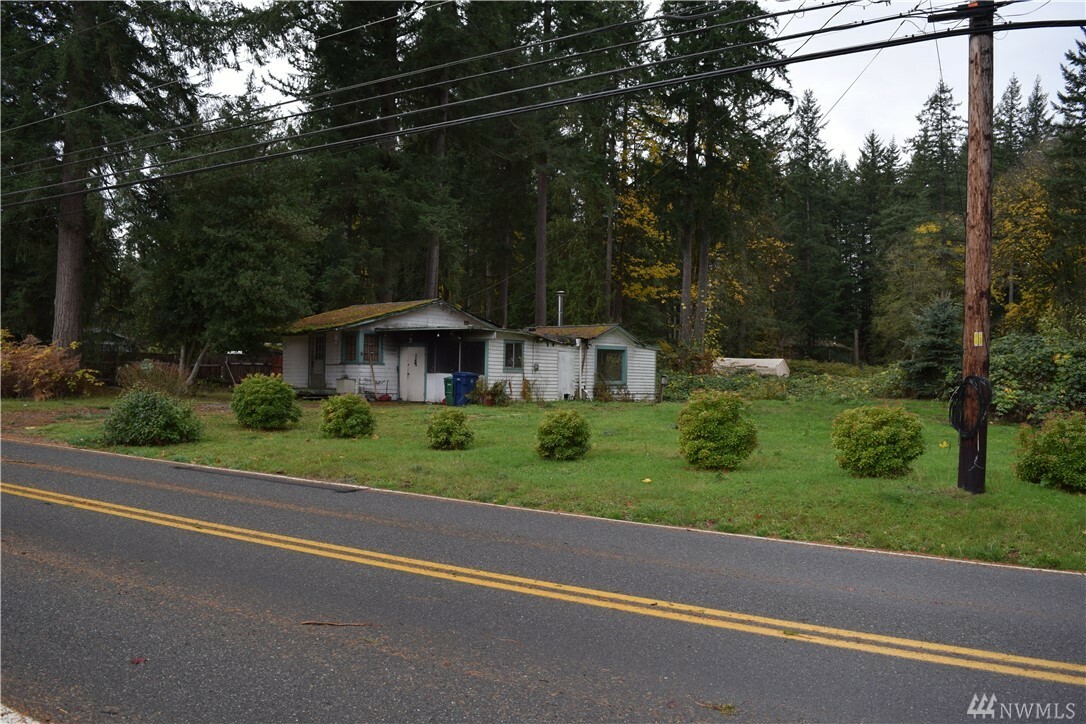 Property Photo:  15021 232nd Ave NE  WA 98077 