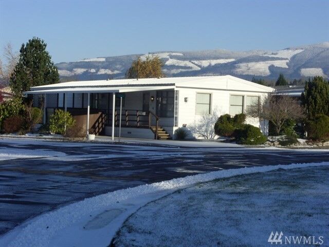 Property Photo:  2725 E Fir St 20  WA 98273 