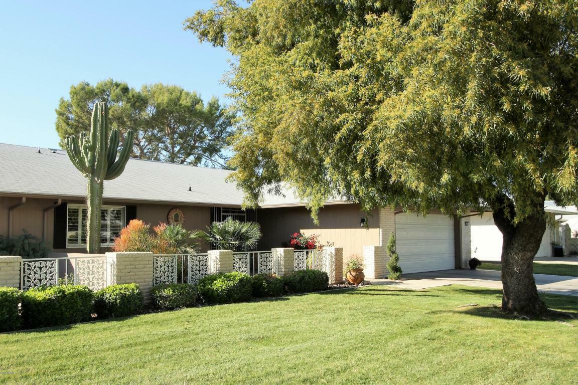 Property Photo: 18238 N 99th Drive AZ 85373