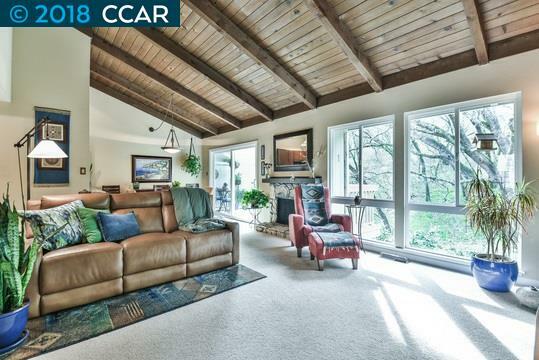 Property Photo: 355 Ridgeview Dr CA 94523