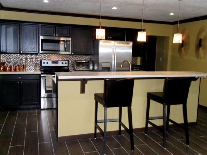 Property Photo:  301 S Lakewood Drive  FL 32803 