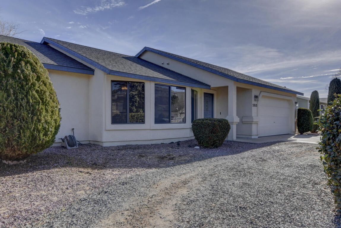 Property Photo:  5313 N Robert Road  AZ 86314 