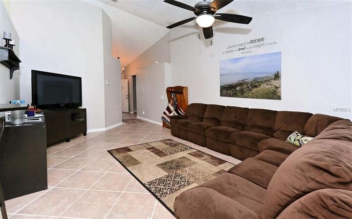 Property Photo:  5505 47th Court E  FL 34203 