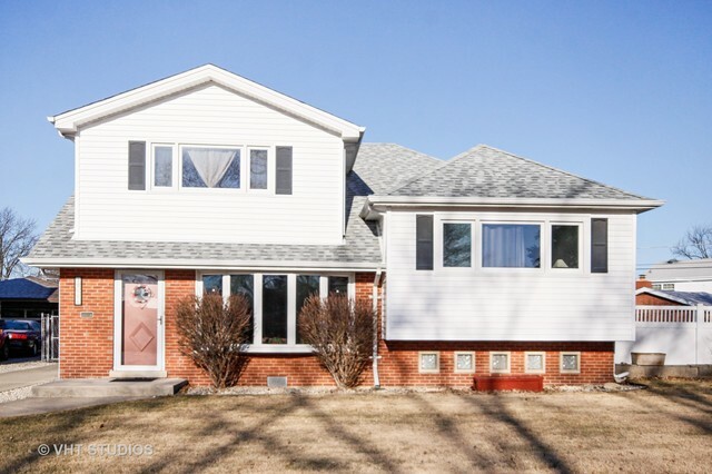 Property Photo:  10606 Leclaire Avenue  IL 60453 