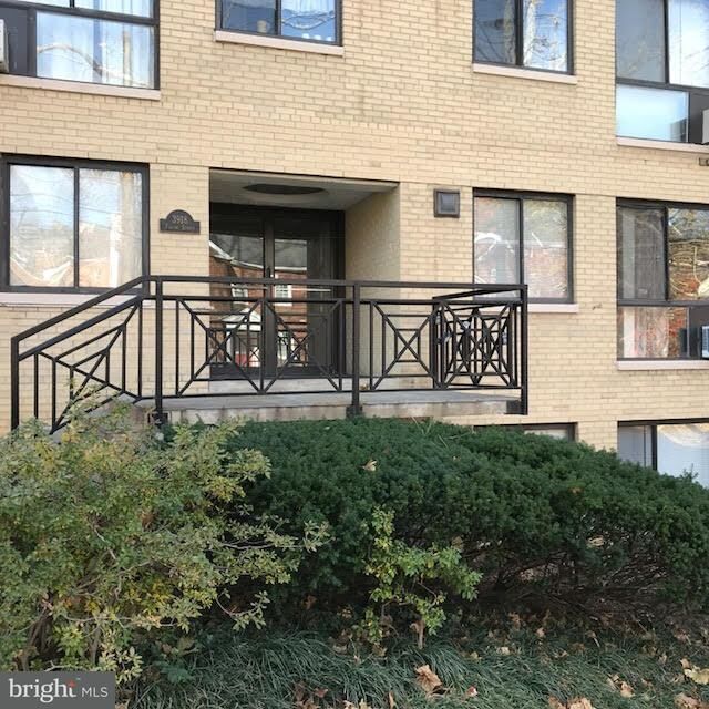 Property Photo:  3901 Tunlaw Road NW 506  DC 20007 