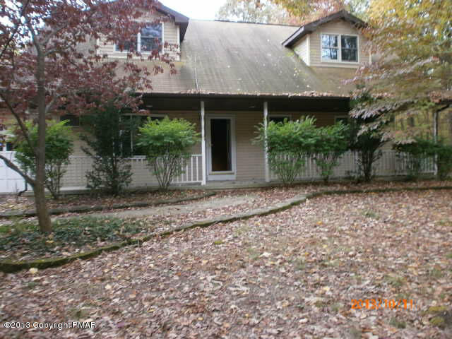 Property Photo:  2 Squirrelwood Court  PA 18330 
