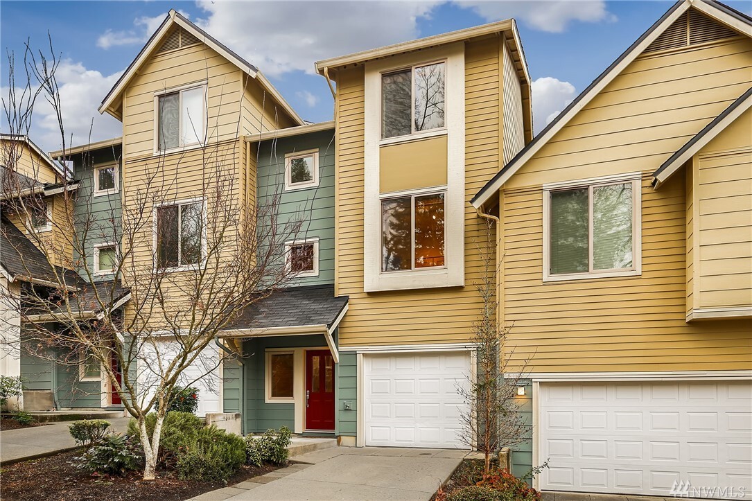 Property Photo: 2018 NW Boulder Way Dr. WA 98027