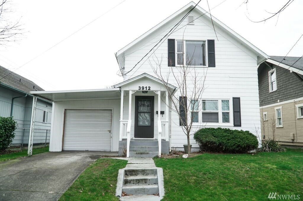 Property Photo: 3912 S Thompson Ave WA 98418