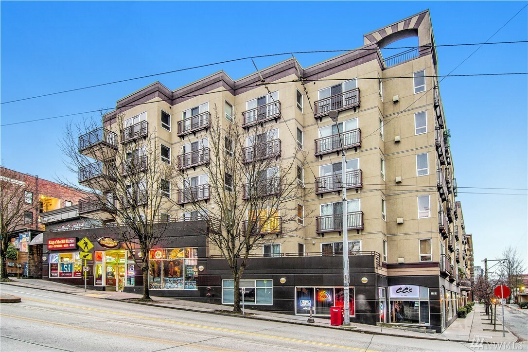 Property Photo:  1711 E Olive Wy 208  WA 98102 