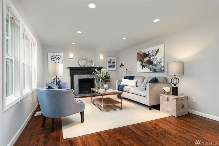 Property Photo:  9000 Phinney Ave N  WA 98103 