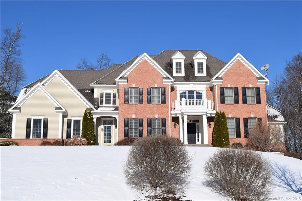 Property Photo:  2 Stockbridge Drive  CT 06001 