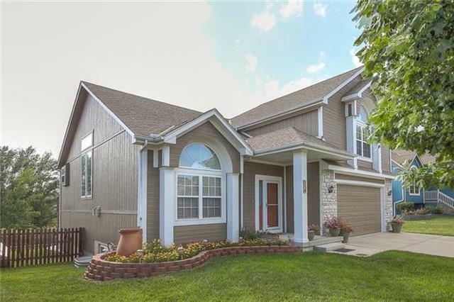 Property Photo: 714 Garnes Street MO 64083