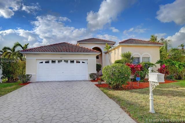Property Photo: 551 Cascade Falls Dr. FL 33327