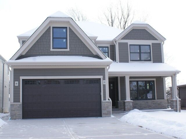 Property Photo:  650 Armitage Avenue  IL 60126 