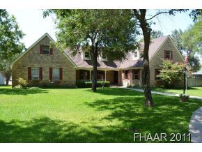 Property Photo:  802 Avenue E  TX 76557 