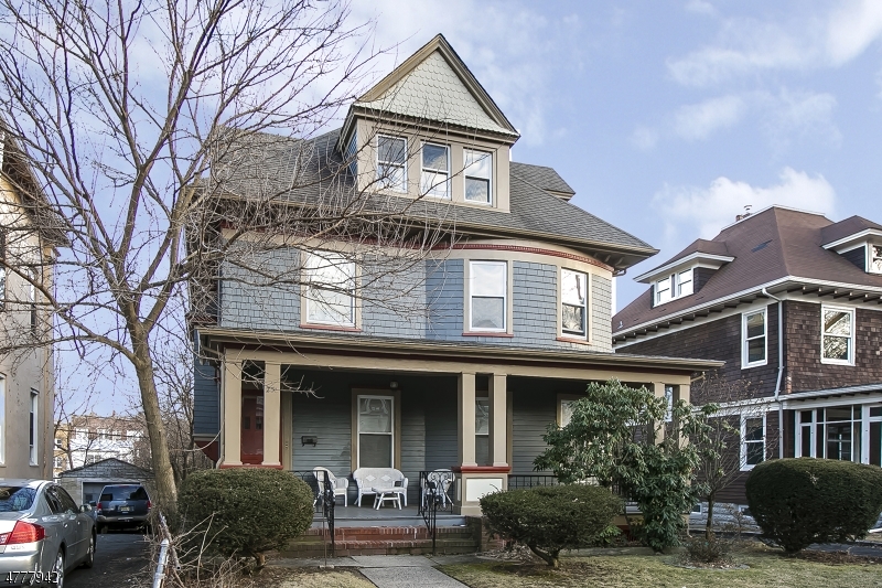 Property Photo:  23 Cloverhill Pl  NJ 07042 