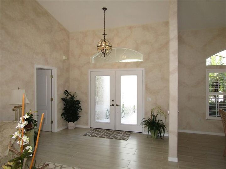 Property Photo:  1010 Betsy Court  FL 34293 