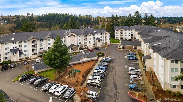 Property Photo:  13301 SE 79th Place C301  WA 98059 