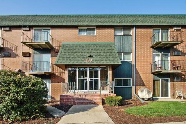 Property Photo: 1499 Irving Park Road B122 IL 60143
