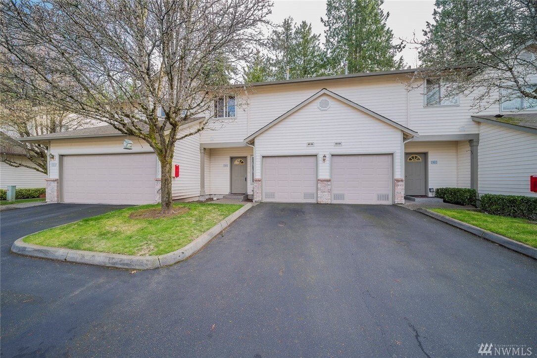 Property Photo: 16223 48th Ave W C2 WA 98026