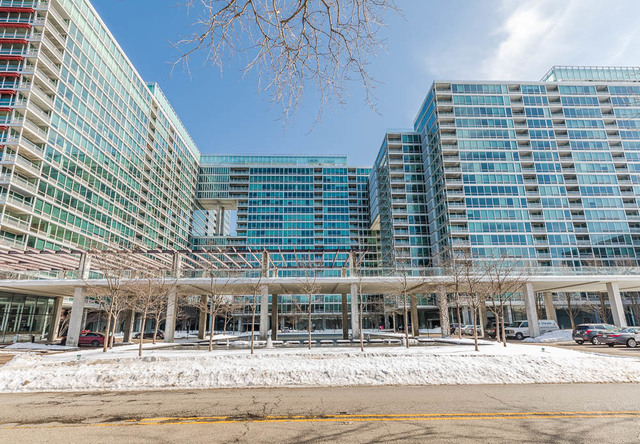 Property Photo: 9655 Woods Drive 605 IL 60077
