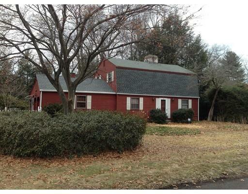 Property Photo: 132 Westwood Dr MA 01085
