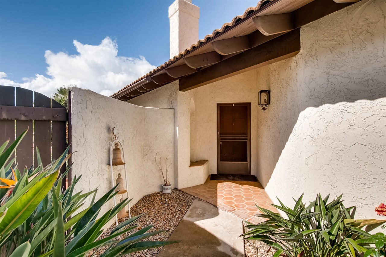 Property Photo: 17714 Plaza Acosta CA 92128