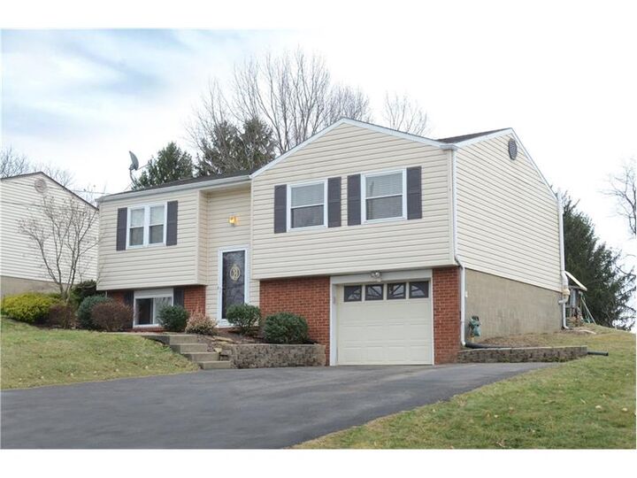 151 Connie Park  McKees Rocks PA 15136 photo