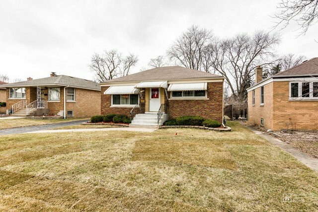 Property Photo: 260 Irving Avenue IL 60162