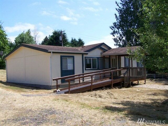 Property Photo: 1007 E St WA 98596