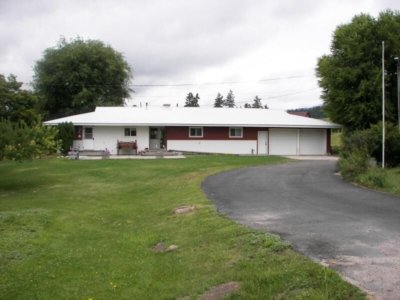 Property Photo:  2339 Cozy Nook Rd  WA 99109 